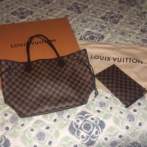 Never Full Louis Vuitton